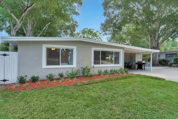 1555 Shirley Place, Largo, FL 33770