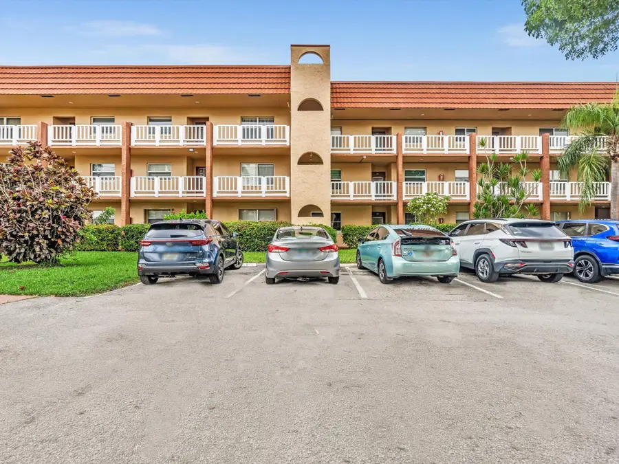 9301 Sunrise Lakes Boulevard, Sunrise, FL 33322 - #3