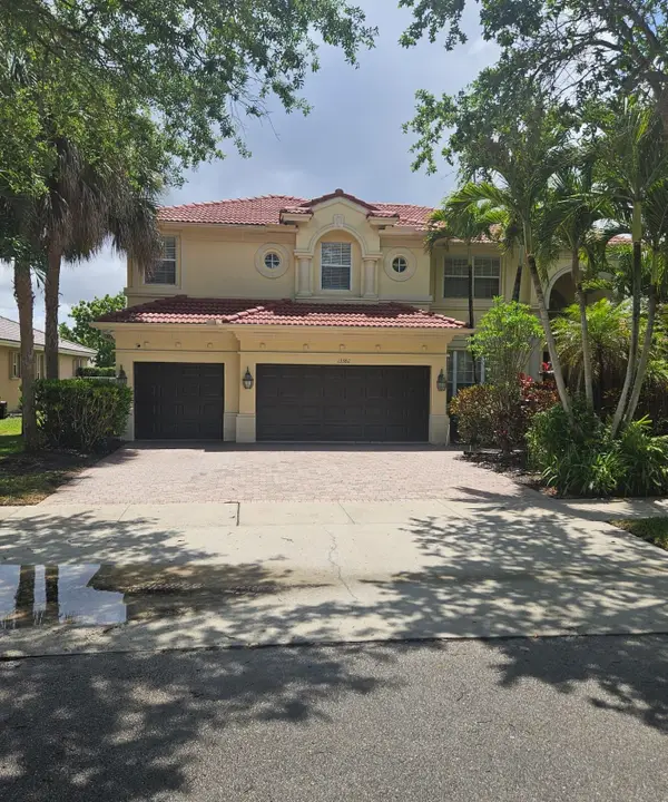 13382 Lakepointe Circle, Cooper City, FL 33330
