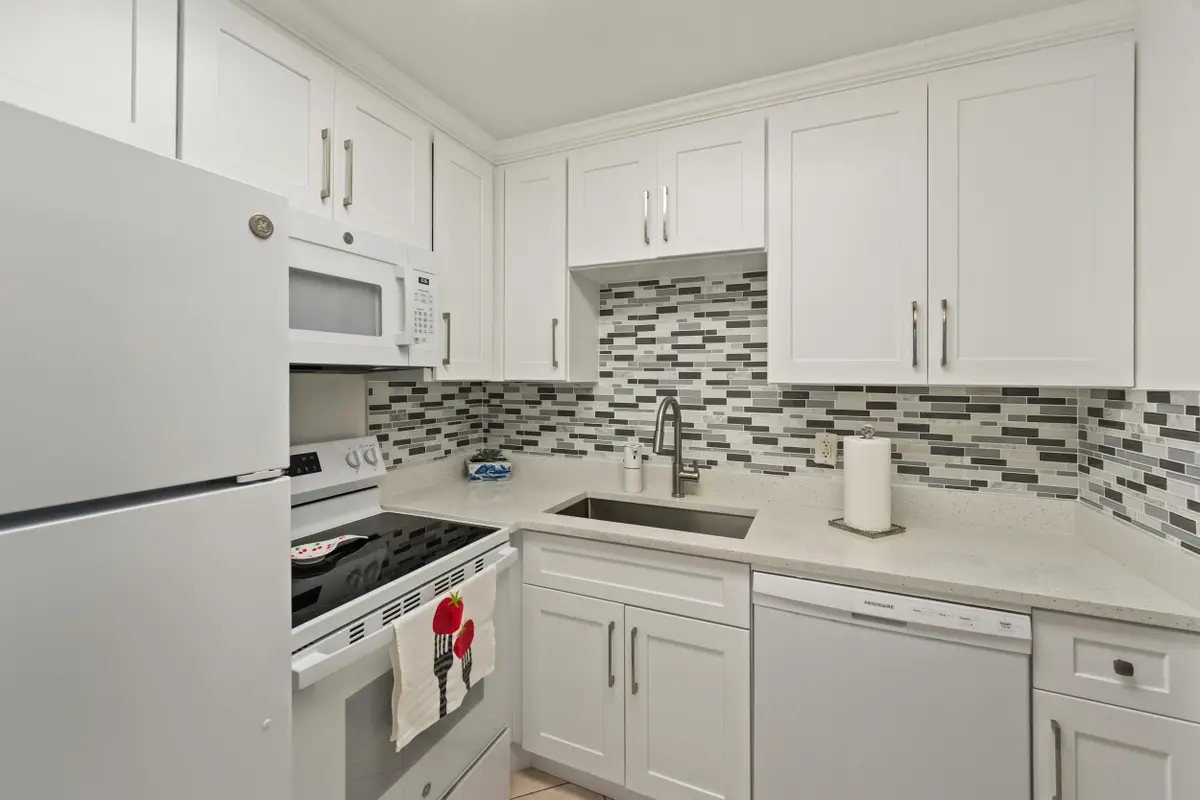 126 Southampton B, West Palm Beach, FL 33417 - #1