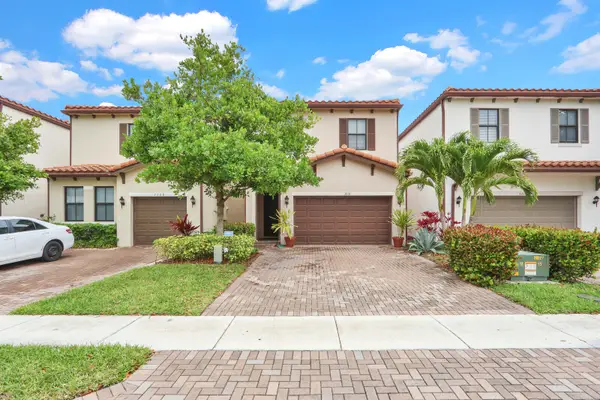 3010 King Palm Way, Riviera Beach, FL 33410