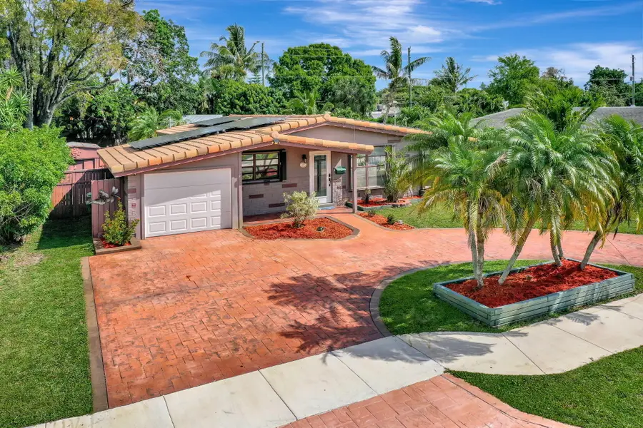 831 NW 39th Street, Oakland Park, FL 33309 - #2