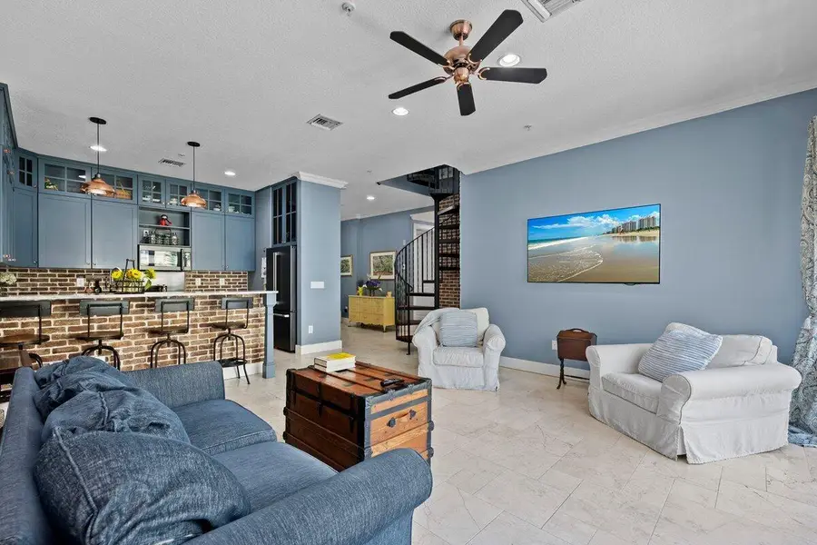 12 SE 1st Avenue #302, Delray Beach, FL 33444 - #2