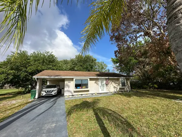 1818 SE Vesthaven Court, Port St Lucie, FL 34952