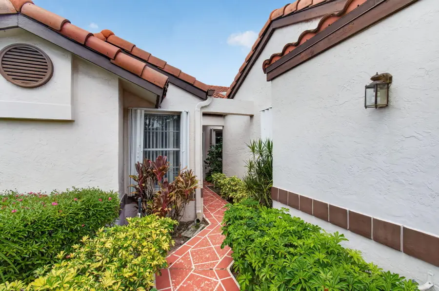 6135 Waldwick Circle, Delray Beach, FL 33484 - #2