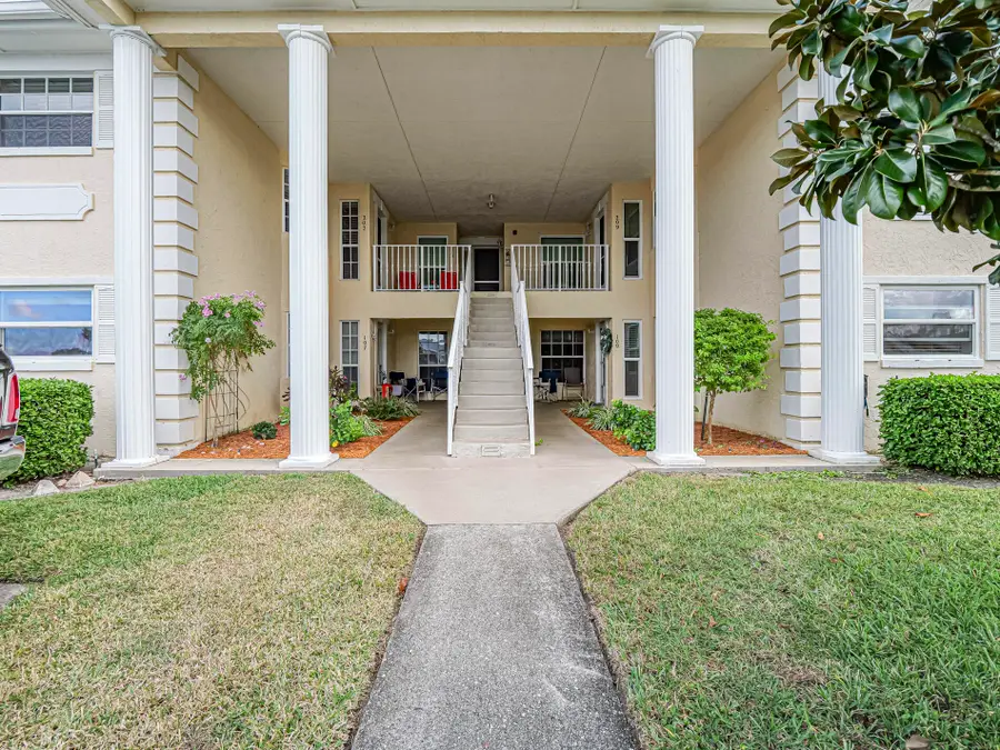 700 Lake Orchid Circle #209, Vero Beach, FL 32962 - #2