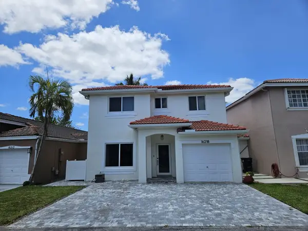 16218 SW 100th Terrace #16218, Miami, FL 33196
