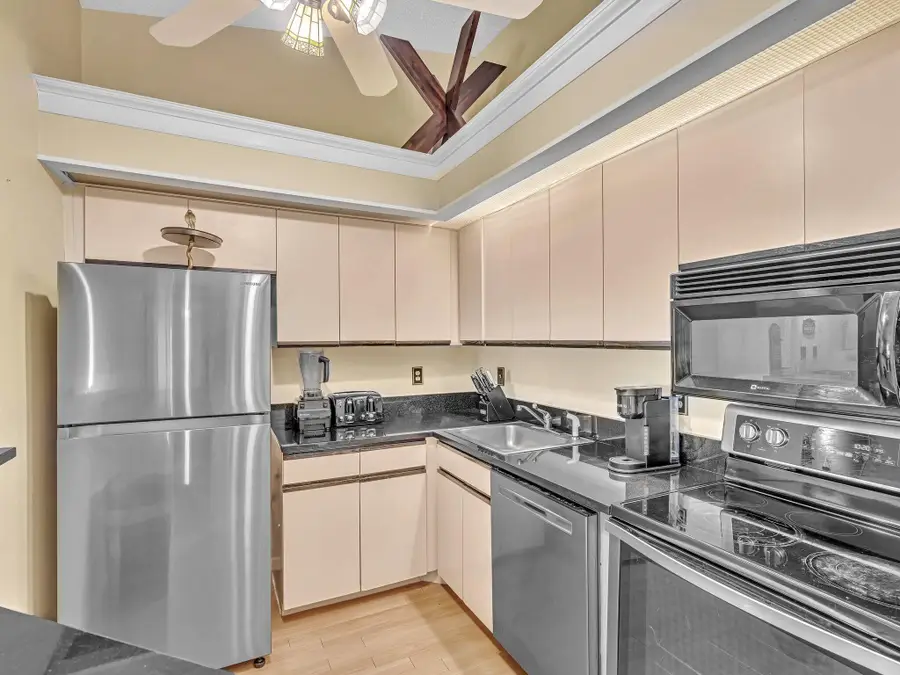 1109 Duncan Circle #202, Palm Beach Gardens, FL 33418 - #3