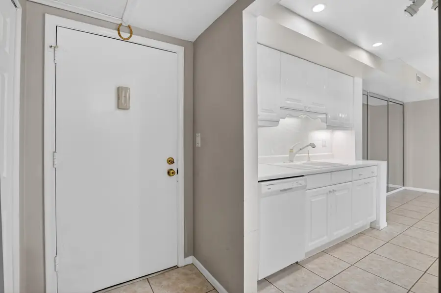 250 NE 20th Street #5220, Boca Raton, FL 33431 - #2