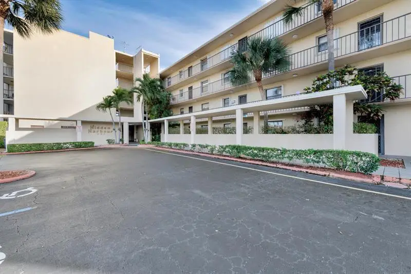 890 N Federal Highway #405, Lantana, FL 33462 - #1