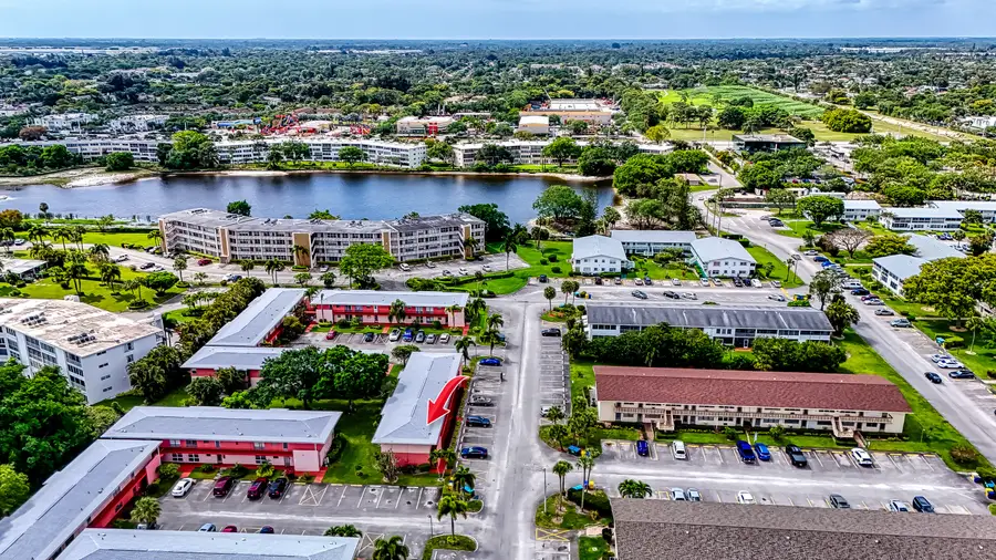 24 Golfs Edge #D, West Palm Beach, FL 33417 - #2