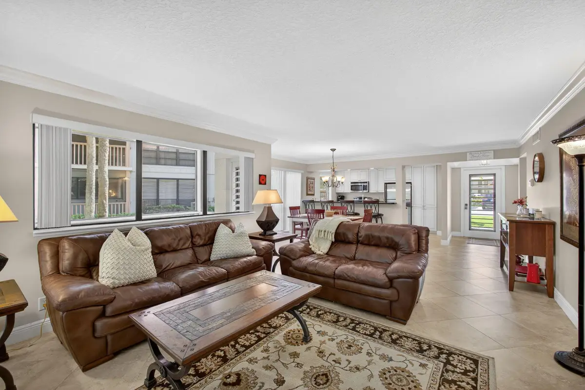 112 Brackenwood Road, Palm Beach Gardens, FL 33418 - #1