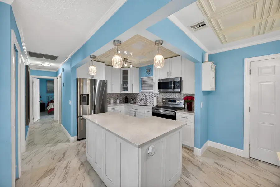 1020 Avon Road, West Palm Beach, FL 33401 - #3