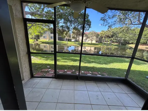 235 Lakeview Drive #104, Weston, FL 33326