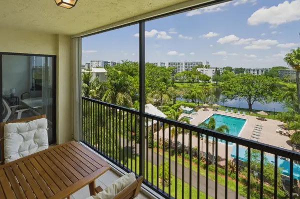 2205 S Cypress Bend Drive #604, Pompano Beach, FL 33069