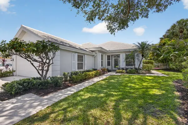 8773 Wakefield Drive, Palm Beach Gardens, FL 33410