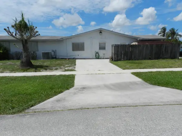 3151 Pinehurst Drive, Lake Worth, FL 33467