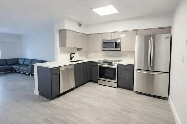3220 Bayview Drive #211, Fort Lauderdale, FL 33306