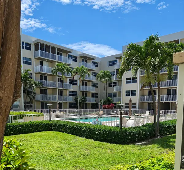 2929 S Ocean Boulevard #2110, Boca Raton, FL 33432