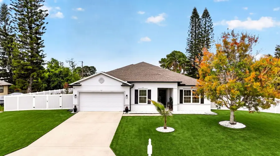 491 SE Lancaster Avenue, Port Saint Lucie, FL 34984 - #2