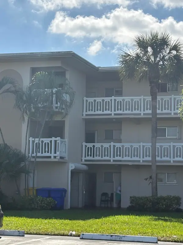 2606 Garden Drive S #107, ,, FL 33461
