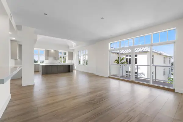 184 Lake Drive #5302, Palm Beach Shores, FL 33404