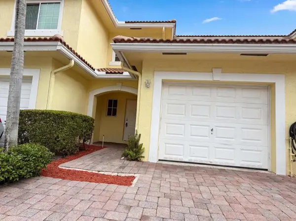 917 Imperial Lake Road, ,, FL 33413