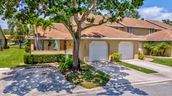 1101 Maplewood Drive, ,, FL 33415