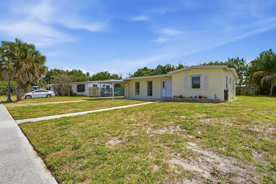 215 SE Airoso Boulevard, Port Saint Lucie, FL 34983 - #2