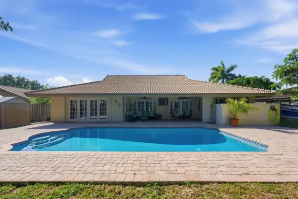 9924 NW 3rd Place, Coral Springs, FL 33071