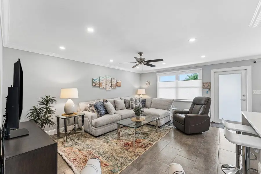 1027 Farnham O #1027, Deerfield Beach, FL 33442 - #2