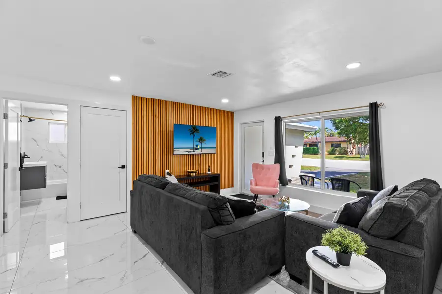 1010 SW 32nd Street, Fort Lauderdale, FL 33315 - #3