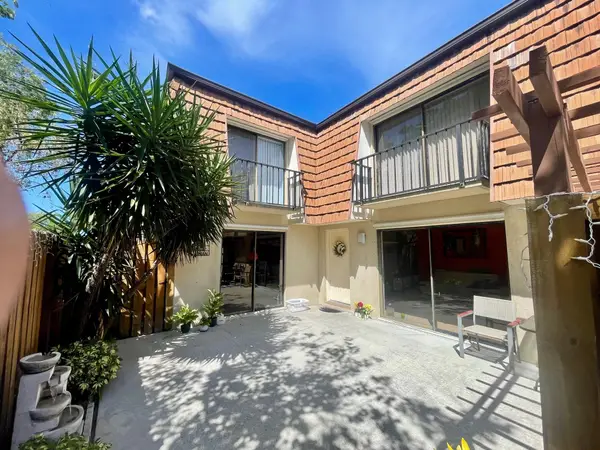 501 5th Lane, ,, FL 33463