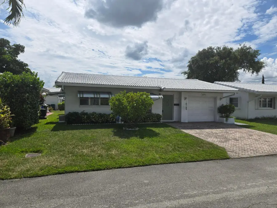 5805 NW 83rd Avenue, Tamarac, FL 33321 - #2