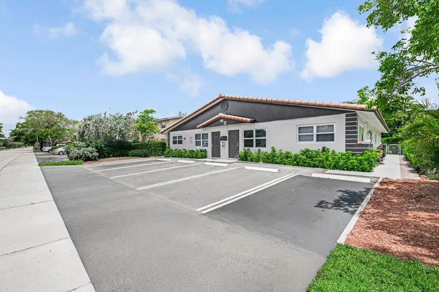 7521 NW 44th Court, Coral Springs, FL 33065 - #3