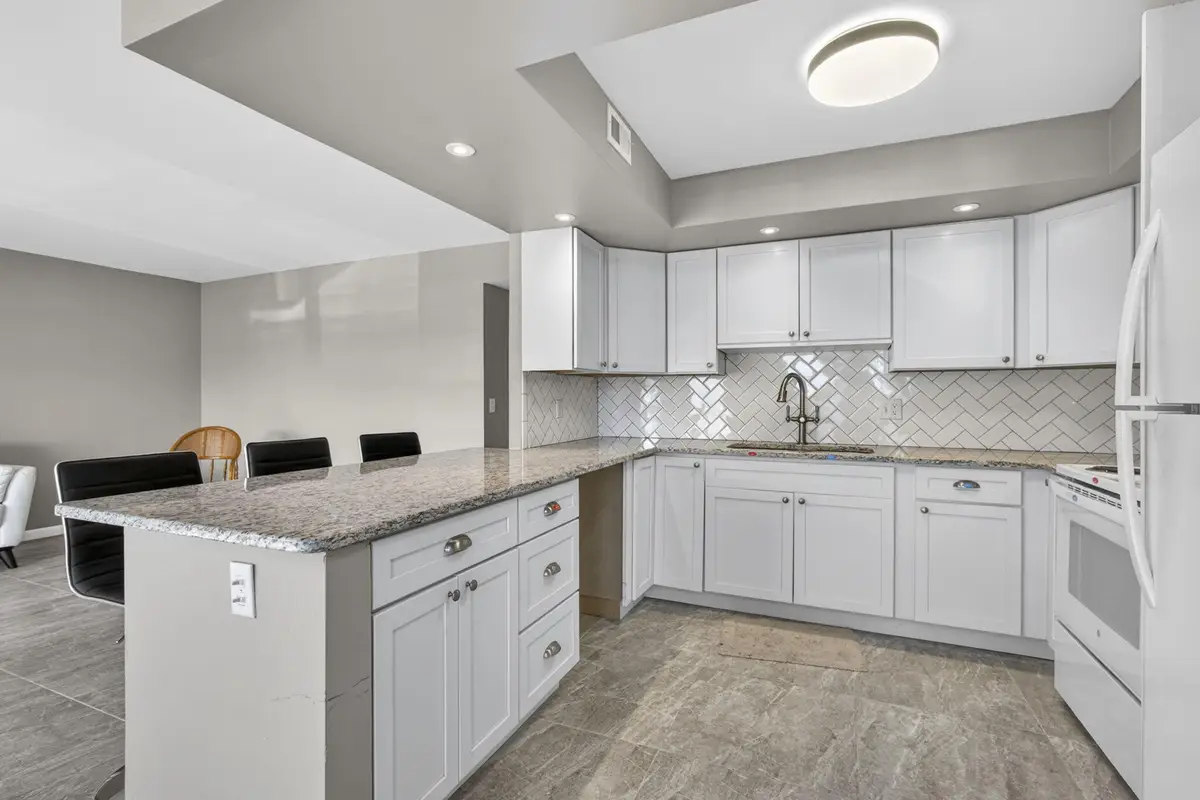 105 Greenbrier C, West Palm Beach, FL 33417 - #1