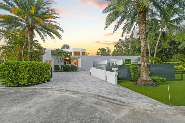 10561 SE Le Parc, Tequesta, FL 33469