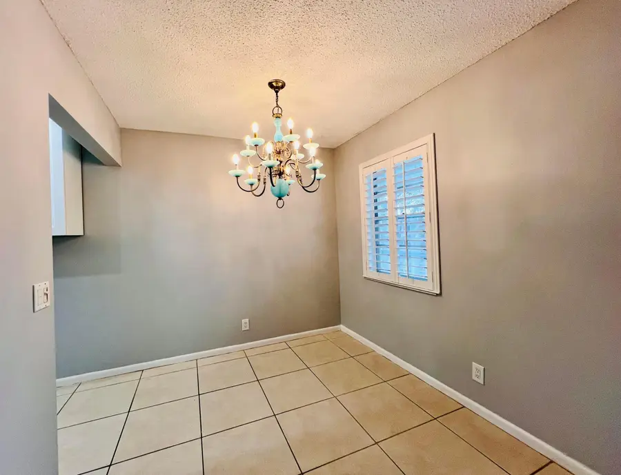 74 Berkshire C, West Palm Beach, FL 33417 - #3