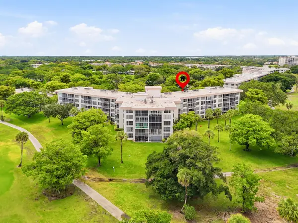 3800 Oaks Clubhouse Drive #410, Pompano Beach, FL 33069