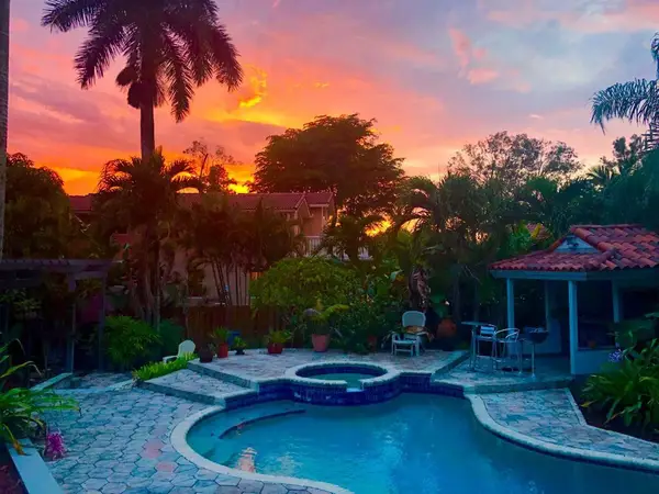 11081 SW 30th Court, Davie, FL 33328