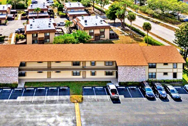 5894 Longbow Lane #Apt 10, West Palm Beach, FL 33415