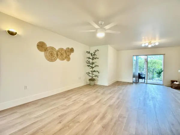 700 Scotia Drive #305, Hypoluxo, FL 33462
