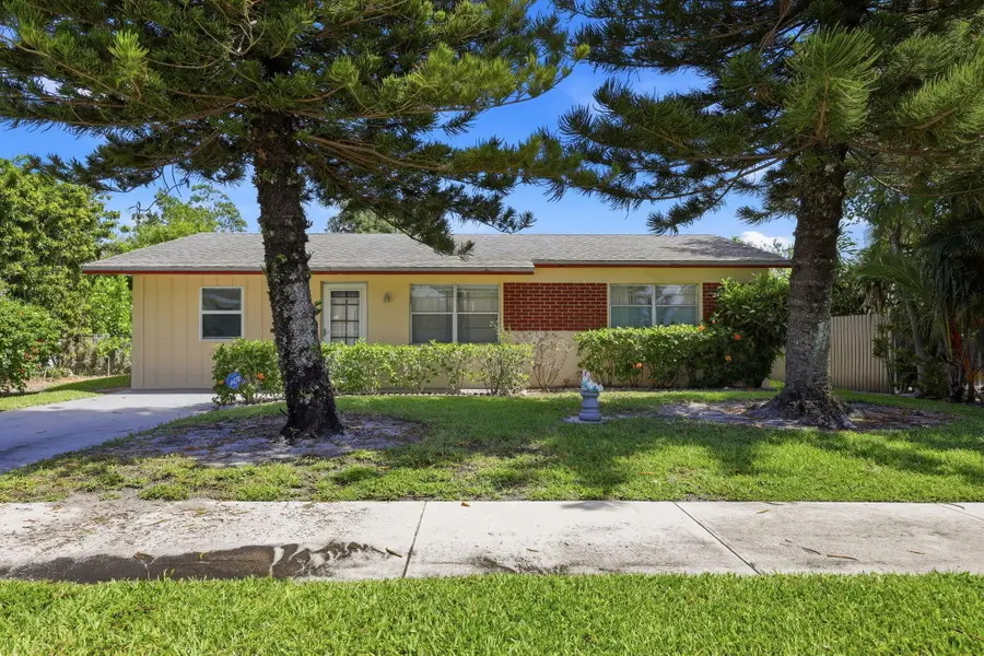115 SE 11th Avenue, Boynton Beach, FL 33435 - #3