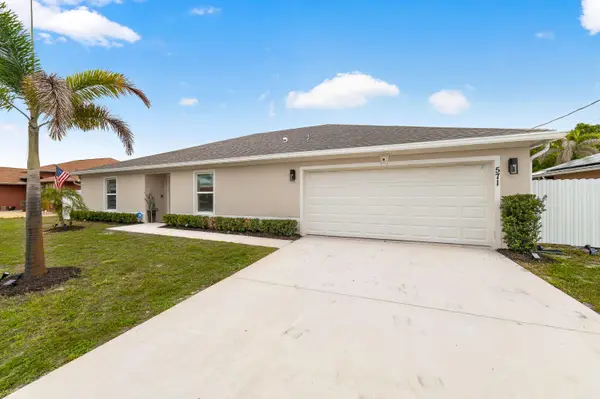 571 SW Lairo Avenue, Port St Lucie, FL 34953