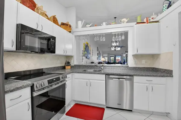 5893 Sunswept Lane #B, Boynton Beach, FL 33437