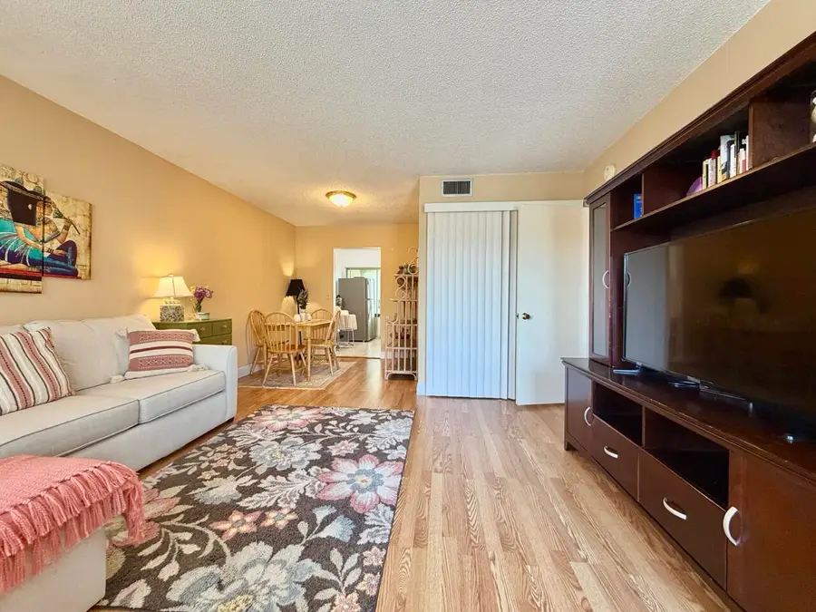 19 Abbey Lane #204, Delray Beach, FL 33446 - #3
