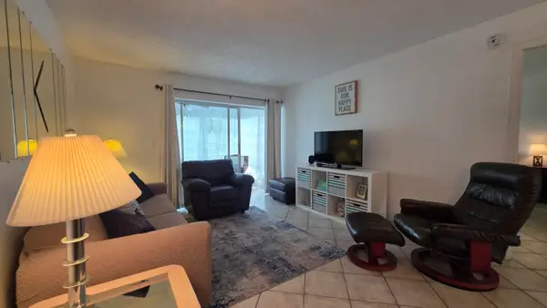 2900 NW 46th Avenue #213, Lauderdale Lakes, FL 33313
