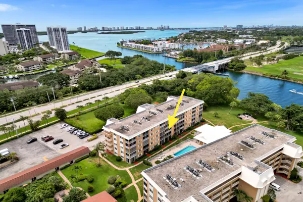304 Golfview Road #304, North Palm Beach, FL 33408