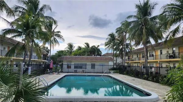 4160 NW 21st Street #246, Lauderhill, FL 33313