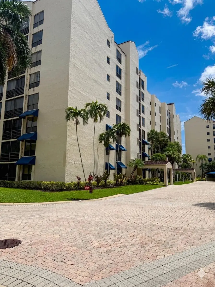 7564 Regency Lake Drive #202, Boca Raton, FL 33433 - #2